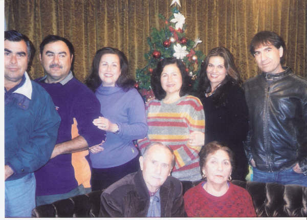 PENDIENTES  POR EDITAR  ESTA Y  MUCHAS FOTOS   .  ESTA CORRESPONDE A LA DE LA  FAMILIA ALANIS RODRIGUEZ  en EL AÑO 2000 APROX.