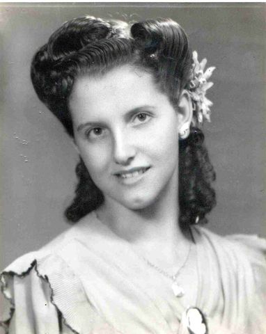 La niña de la flor : Josefina Alicia Alanís Tamez